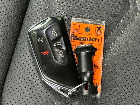 Used 2024 Volkswagen Atlas Cross Sport SE FWD image 59