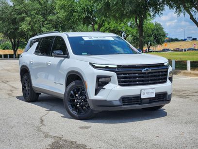 Used 2025 Chevrolet Traverse LT w/ Midnight/Sport Edition