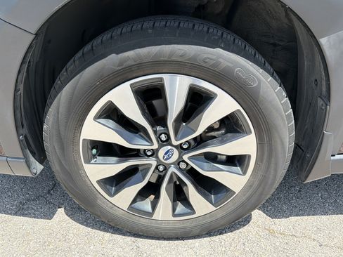 Used 2024 Subaru Outback Limited AWD/4WD image 9