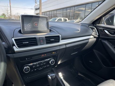 Used 2016 MAZDA MAZDA3 s Touring image 28