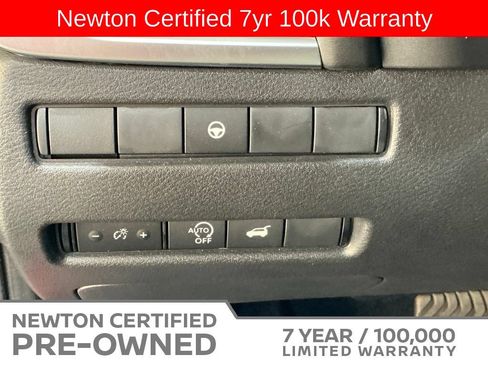 Used 2026 Nissan Rogue SV FWD image 28