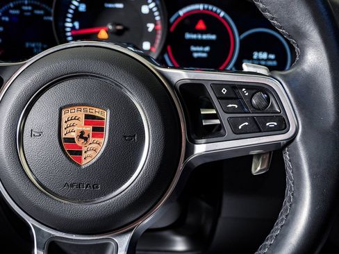 Certified 2022 Porsche Cayenne image 19