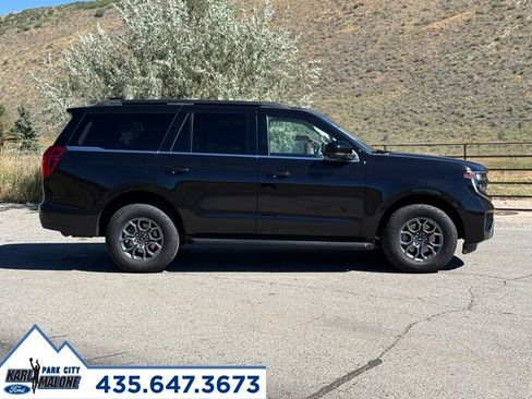 Used 2025 Ford Expedition Active AWD/4WD image 6