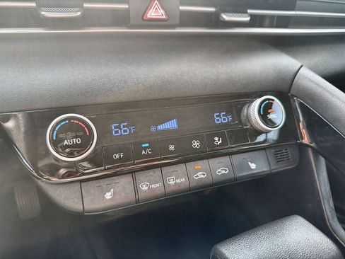 Used 2023 Hyundai Elantra Blue FWD image 16