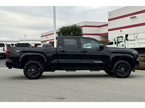 New 2026 Toyota Tacoma SR5 image 3