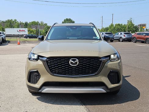 Used 2025 MAZDA CX-70 Plug-In Hybrid w/ Premium Pkg AWD/4WD image 2