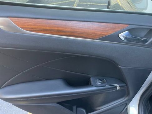 Used 2018 Lincoln MKC Reserve w/ Lincoln MKC Climate Package FWD image 56