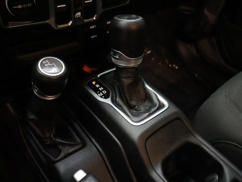 Used 2019 Jeep Wrangler Unlimited Sport AWD/4WD image 24