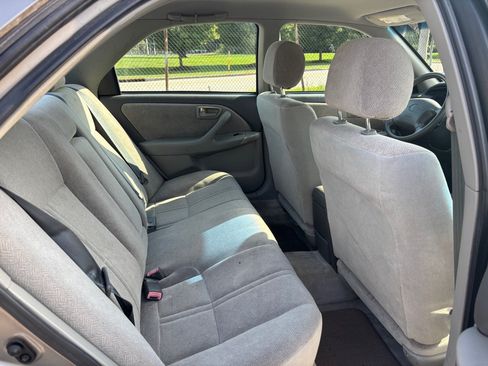 Used 2001 Toyota Camry CE FWD image 12