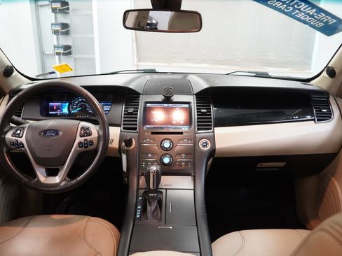 Used 2013 Ford Taurus SEL FWD image 19