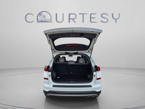 Certified 2021 Hyundai Tucson SEL w/ Cargo Package FWD image 9