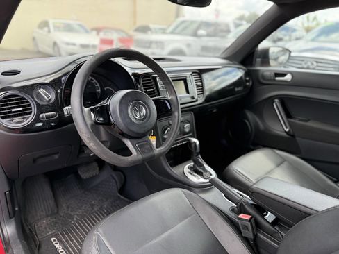 Used 2017 Volkswagen Beetle 1.8T Classic image 13