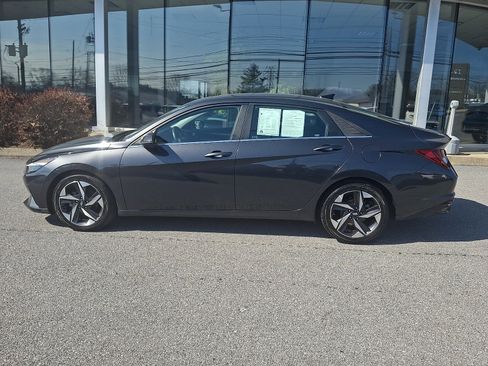 Certified 2023 Hyundai Elantra Limited image 8