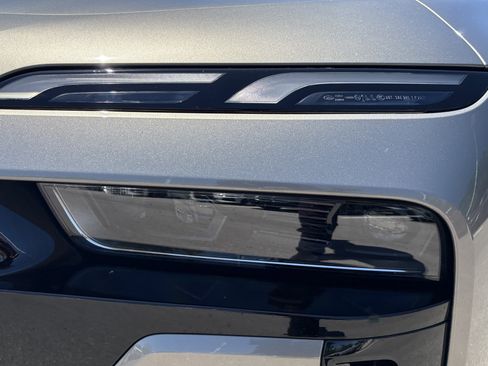 New 2025 BMW i7 xDrive60 w/ Premium Package image 6