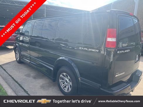 Used 2019 Chevrolet Express 2500 Work Van image 7