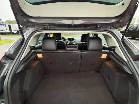 Used 2014 Ford Focus SE w/ Equipment Group 201A FWD image 23