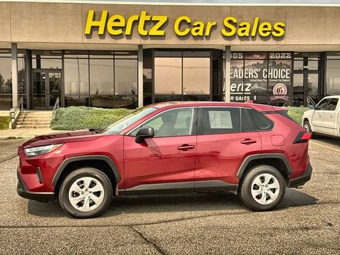 Used 2025 Toyota RAV4 LE AWD/4WD image 1
