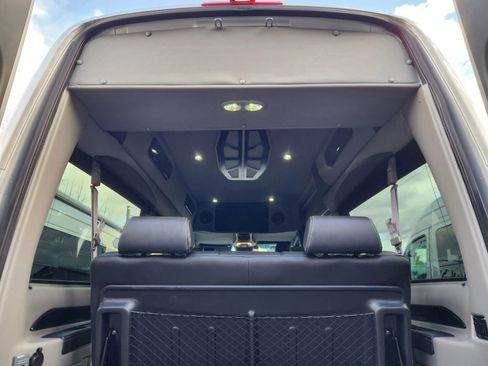 Used 2023 Mercedes-Benz Sprinter 2500 image 19
