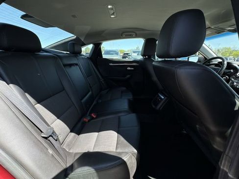 Used 2016 Chevrolet Impala LT w/ Convenience Package FWD image 25