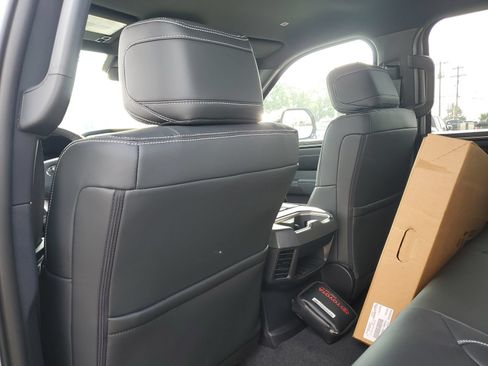 New 2026 Toyota Tundra SR5 AWD/4WD image 13