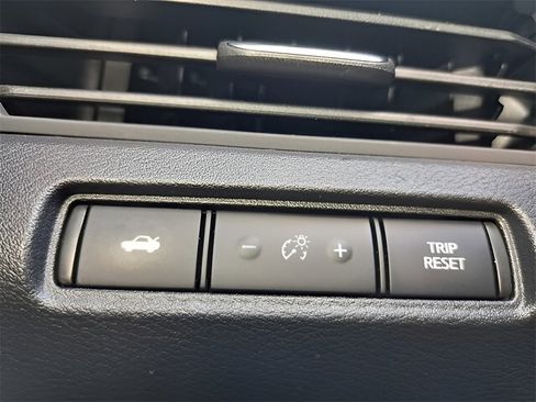 Used 2021 Nissan Altima 2.5 SV image 15