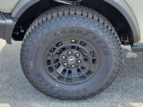 New 2026 Ford Bronco Badlands AWD/4WD image 17