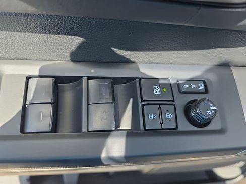 New 2026 Toyota Tundra Platinum image 27