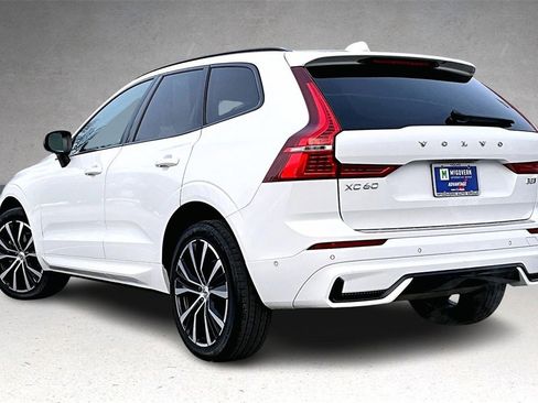 Used 2023 Volvo XC60 B5 Plus w/ Climate Package image 4