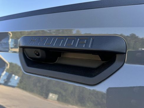 Used 2025 Hyundai Santa Cruz SEL image 16