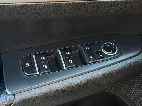 Used 2021 Kia Forte LXS FWD image 19