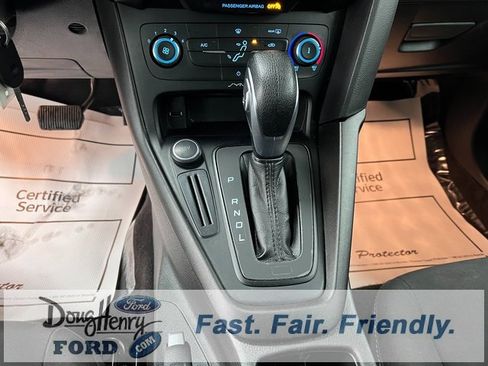 Used 2017 Ford Focus SE image 38