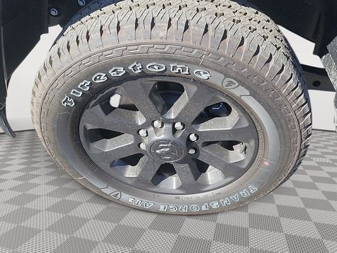 New 2025 RAM 2500 Laramie AWD/4WD image 24