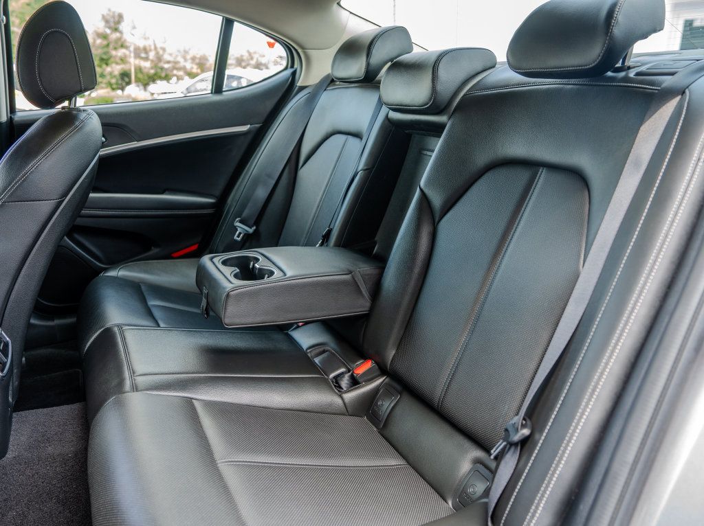 Used 2025 Genesis G70 2.5T RWD image 18