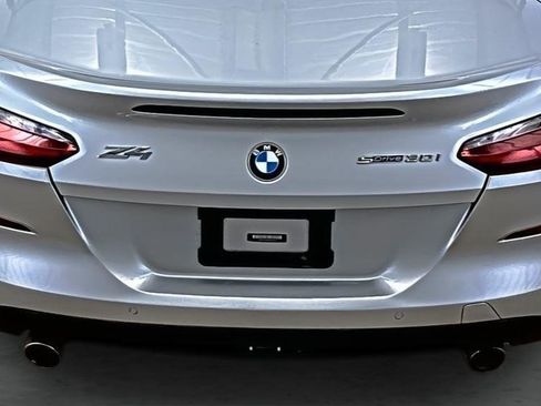 Used 2021 BMW Z4 sDrive30i w/ Convenience Package image 11