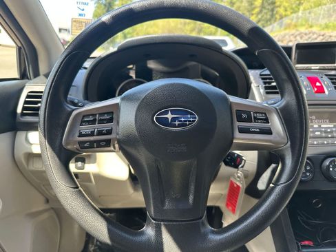 Used 2014 Subaru Crosstrek 2.0i Premium w/ Moonroof Package AWD/4WD image 19
