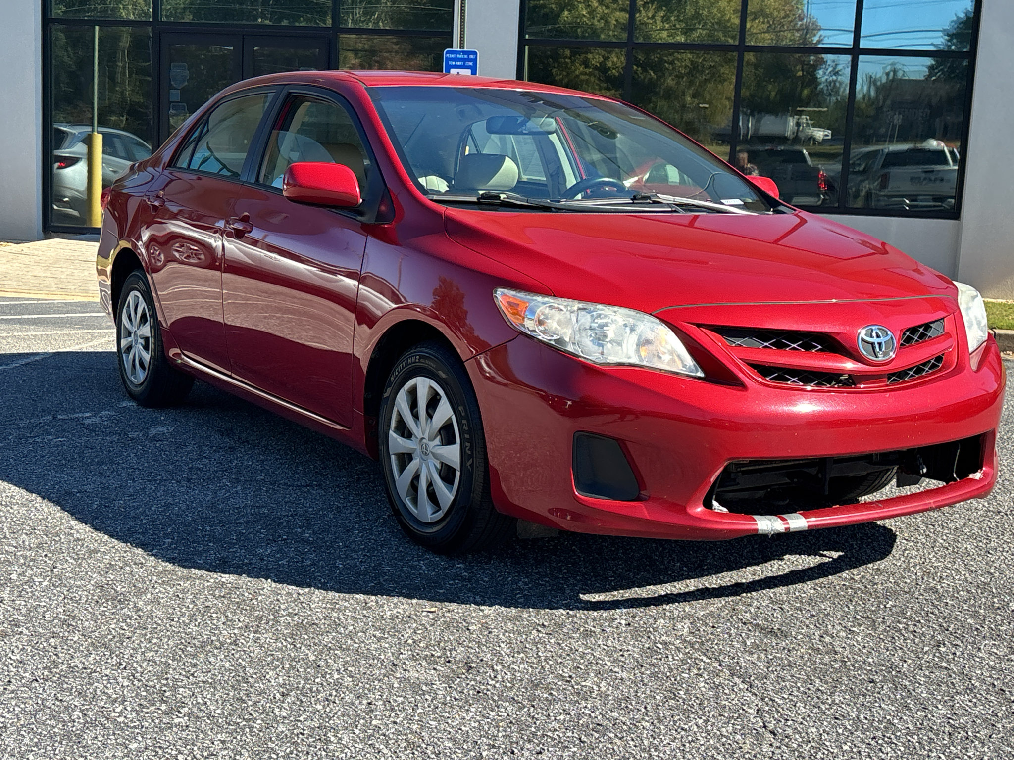 Used 2011 Toyota Corolla LE FWD image 3