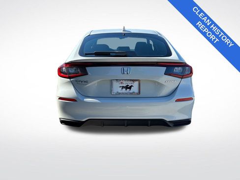 Used 2025 Honda Civic Sport image 4