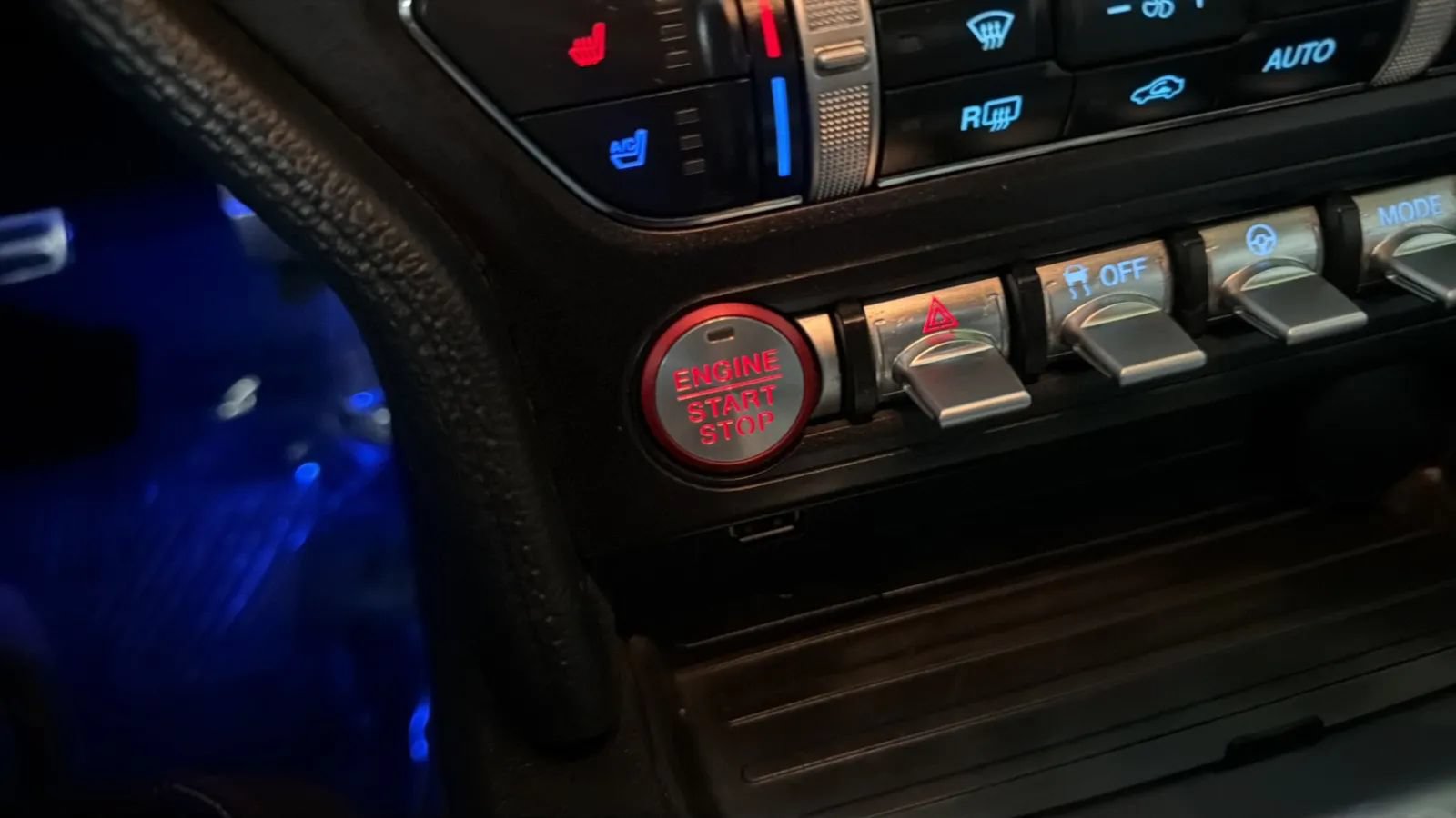 Used 2022 Ford Mustang Premium RWD image 16
