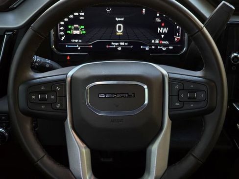 Used 2025 GMC Sierra 2500 Denali w/ Denali Reserve Package image 32