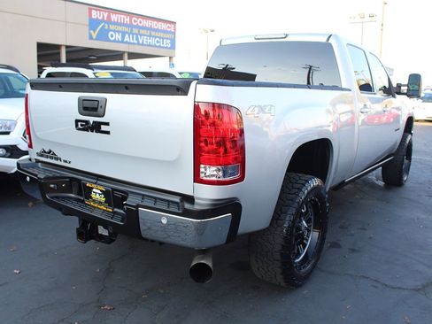 Used 2011 GMC Sierra 2500 SLT w/ SLT Convenience Package image 7
