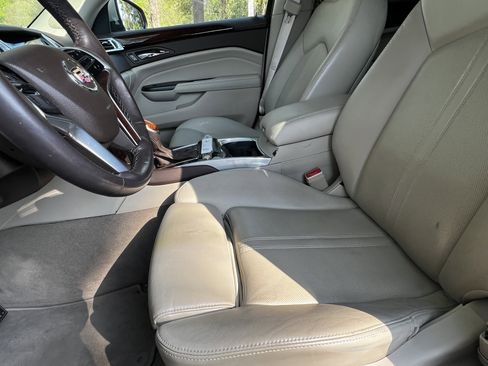 Used 2013 Cadillac SRX Luxury w/ Driver Awareness Package image 17