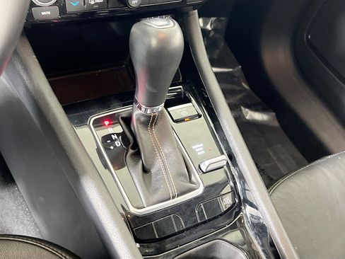 Used 2022 Jeep Compass Limited image 16