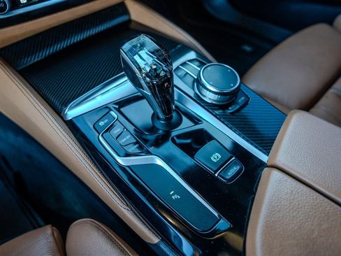 Used 2018 BMW 540i w/ M Sport Package image 23