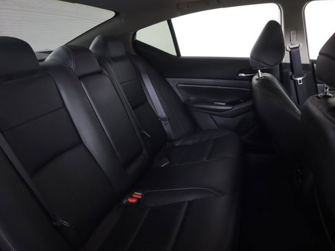 Used 2020 Nissan Altima 2.0 Platinum image 34