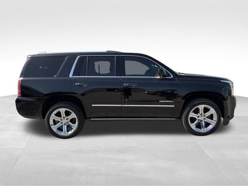 Used 2019 GMC Yukon Denali w/ Denali Ultimate Package AWD/4WD image 8