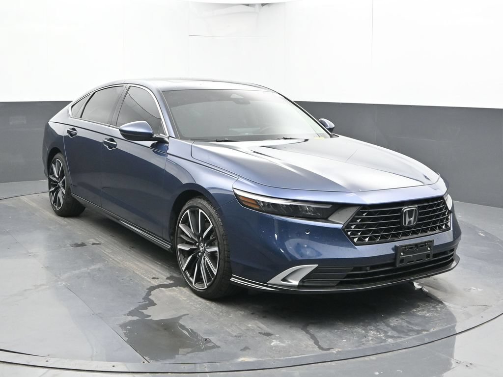 Used 2025 Honda Accord Touring image 5