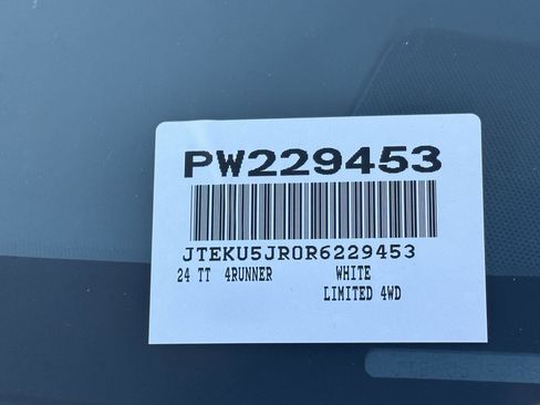 Used 2024 Toyota 4Runner Limited AWD/4WD image 14