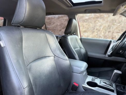 Used 2012 Toyota 4Runner SR5 w/ Premium Pkg AWD/4WD image 24