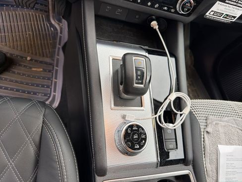 Used 2022 Mitsubishi Outlander SEL image 6