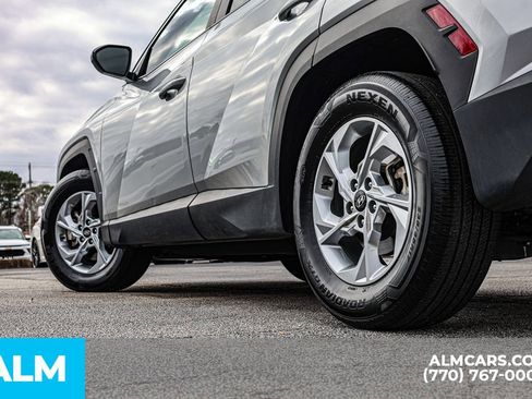 Used 2024 Hyundai Tucson SE image 16